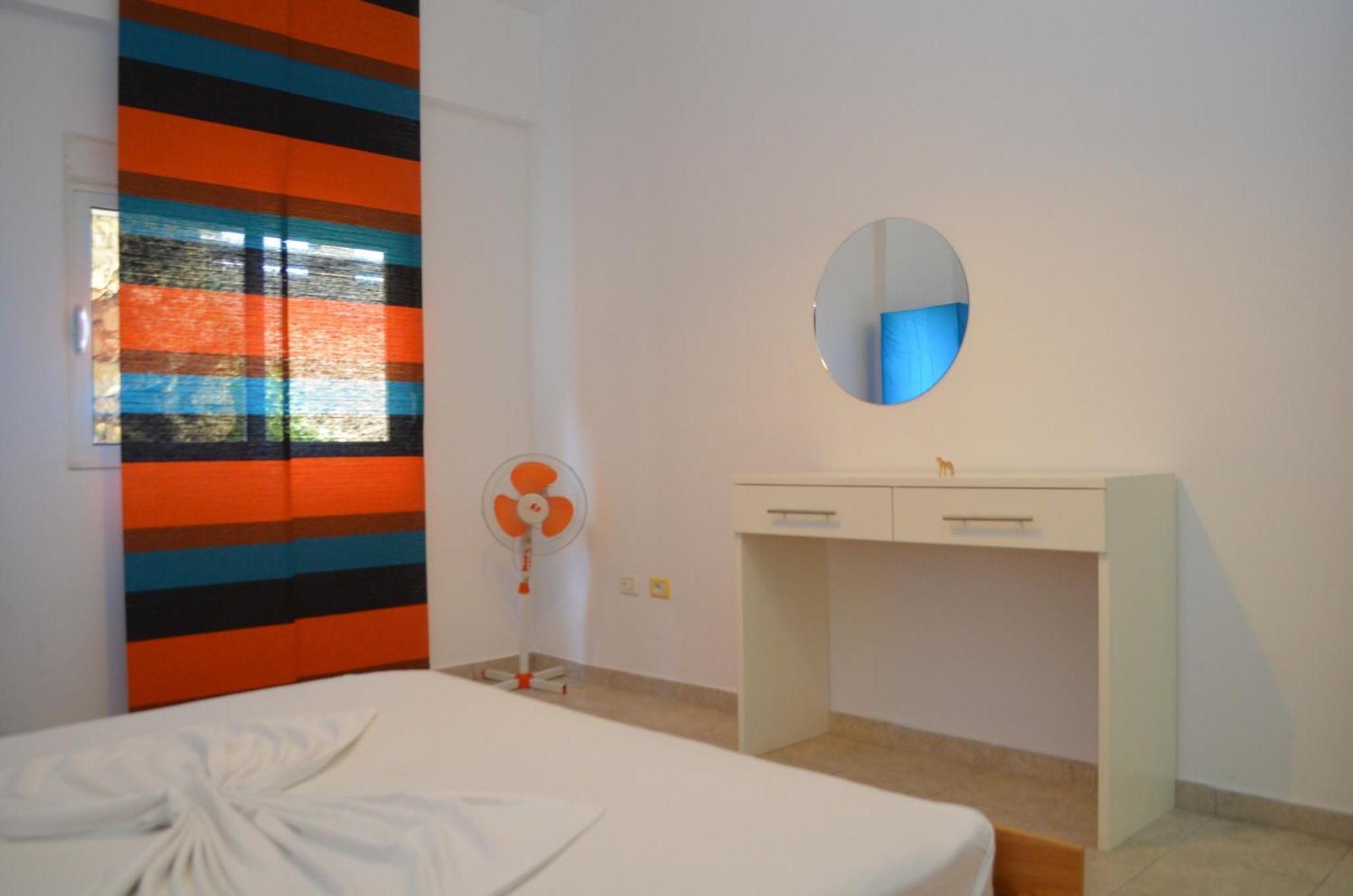 Saint Tropez Apartment Sarande Luaran gambar